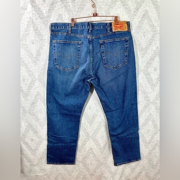 Levi's 501 medium wash button fly straight leg jeans size 40 x 30 - Picture 10 of 12